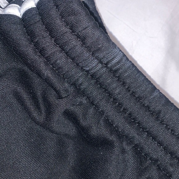 Adidas sweatpants - Picture 8 of 11